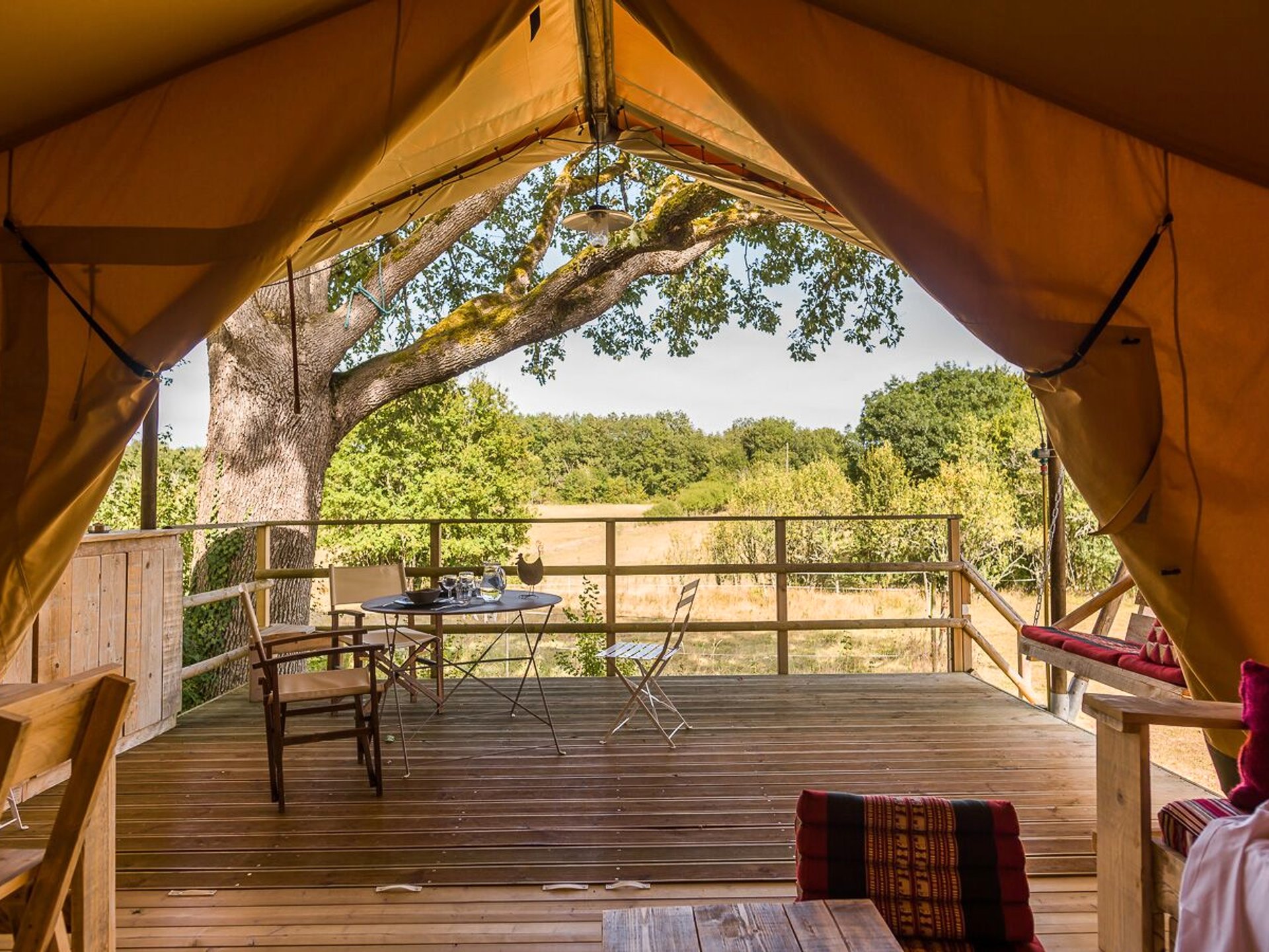 La Tente Lodge Lodge Safari Midi Pyr N Es Occitanie Hebergement