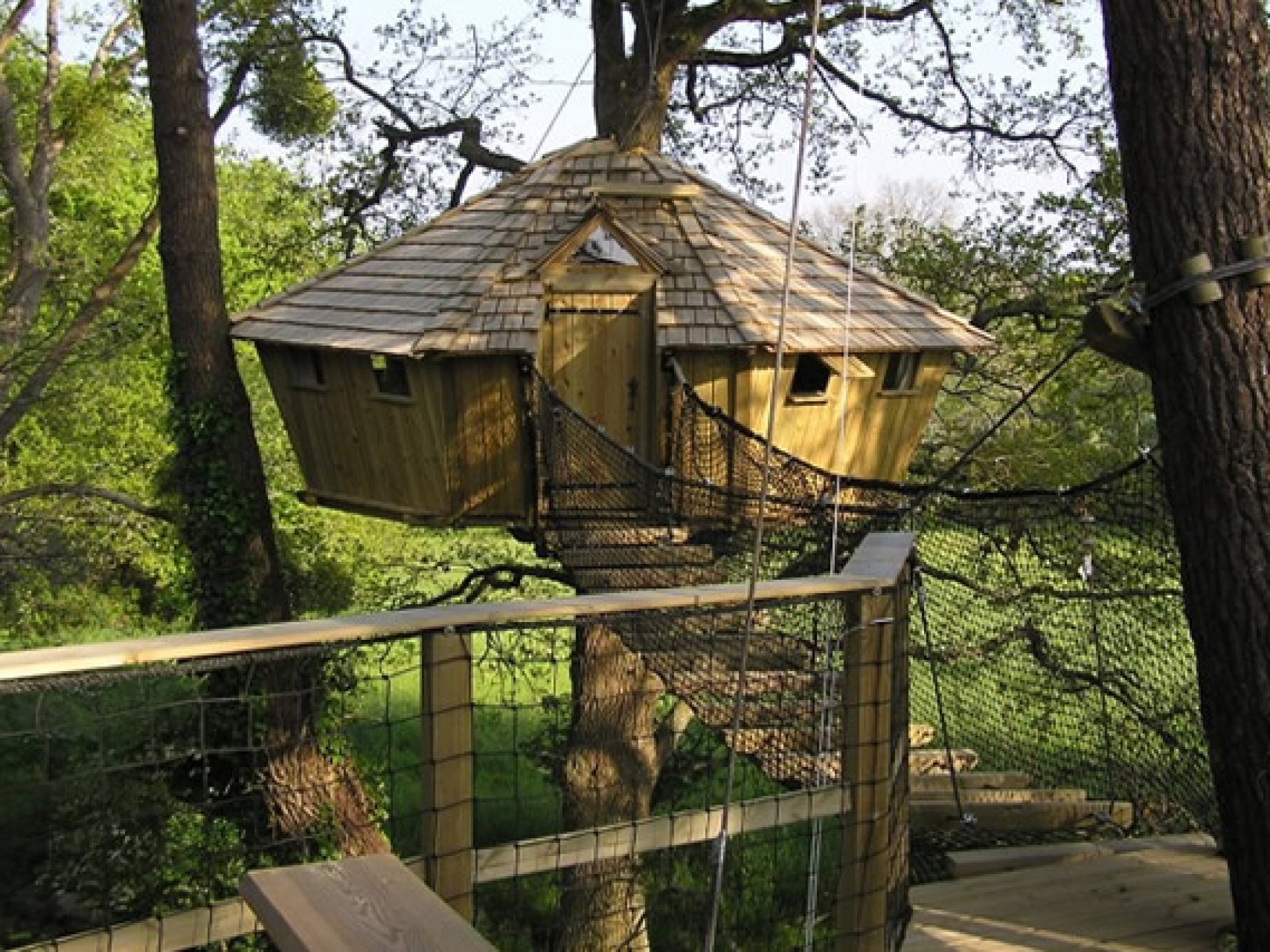 La Cabane  Pradan Cabane  dans  les arbres Bretagne 