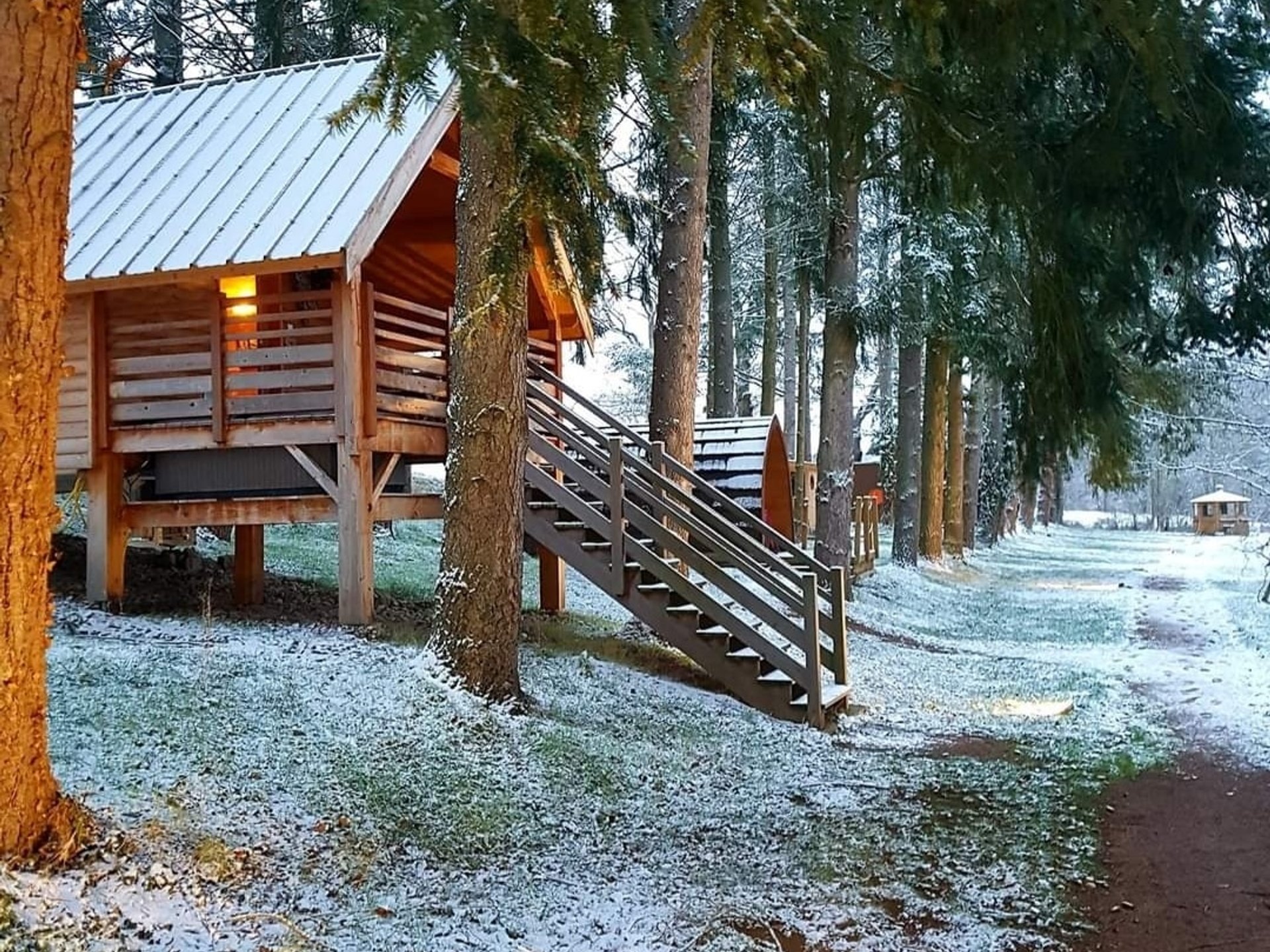 Cabane Spa De Céline Cabane Sur Pilotis Auvergne Rhône Alpes Hebergement Insolite Dormir Bulle 2281